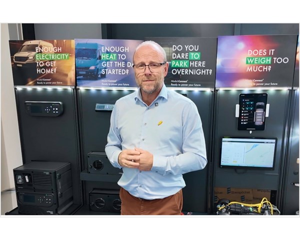 Vi bød for nylig Paul Kirby velkommen til vores kontor i Wooburn i England.